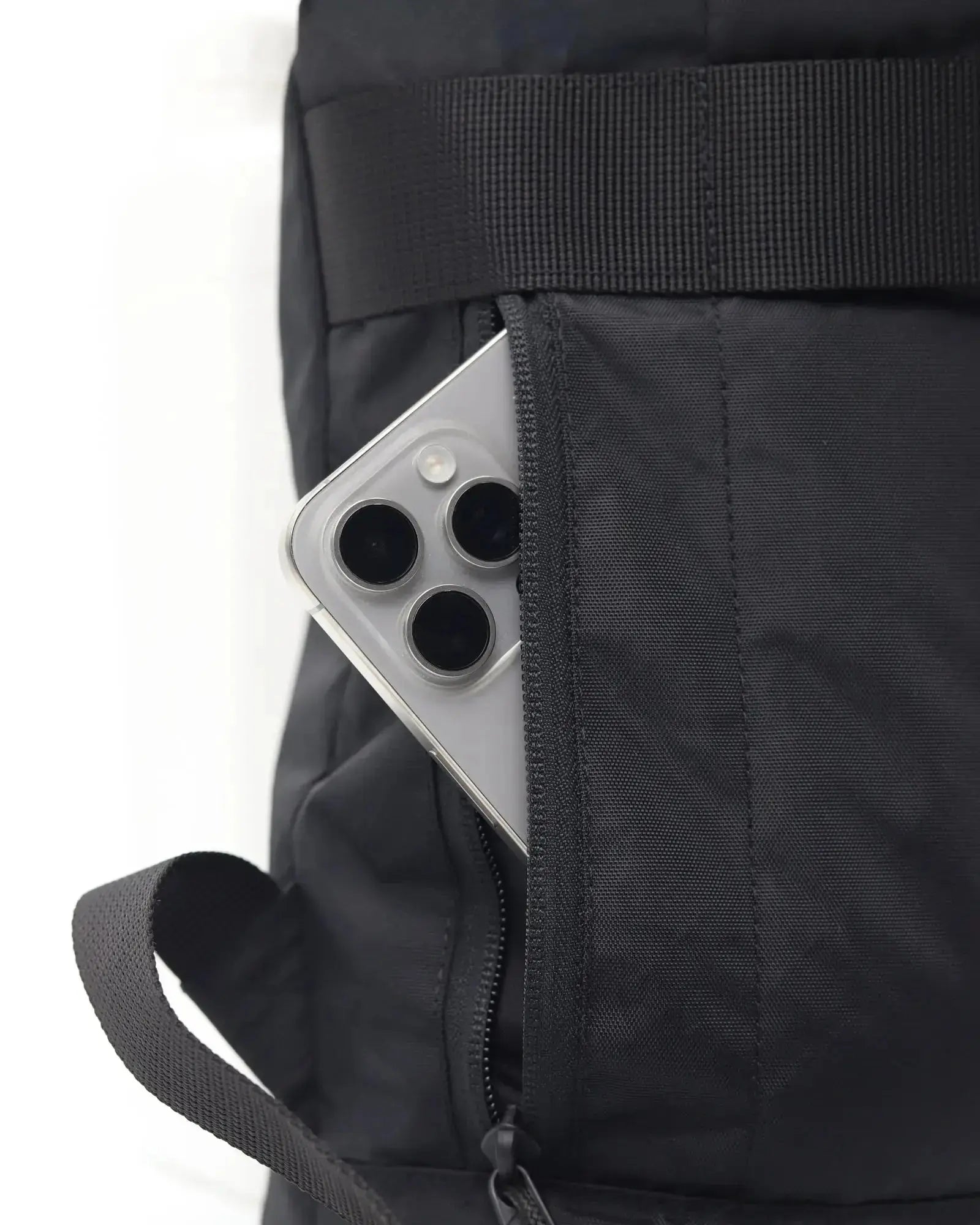 Roku Everyday 20L – Black Knight Rucksack