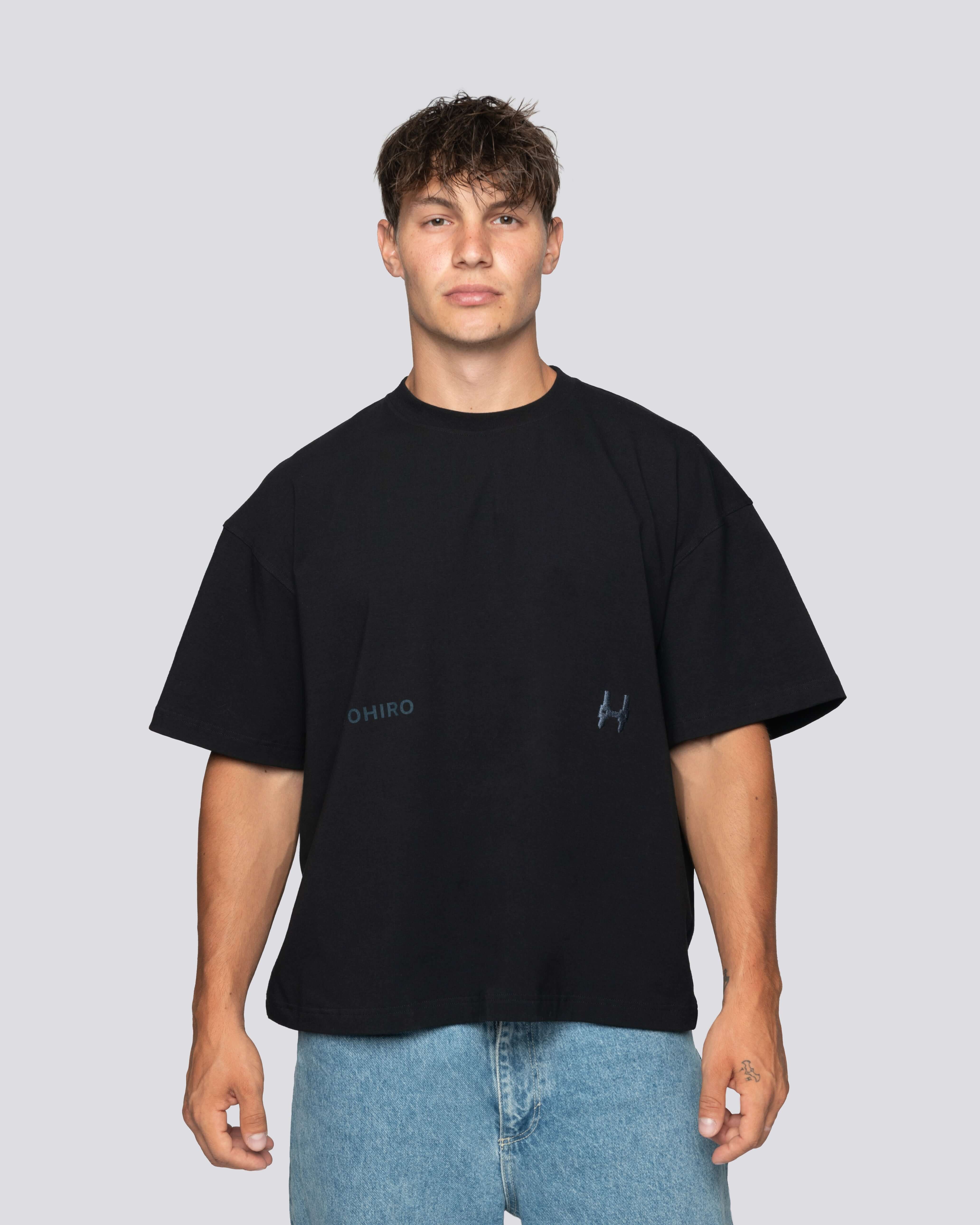 Black Mono - Oversized T-Shirt