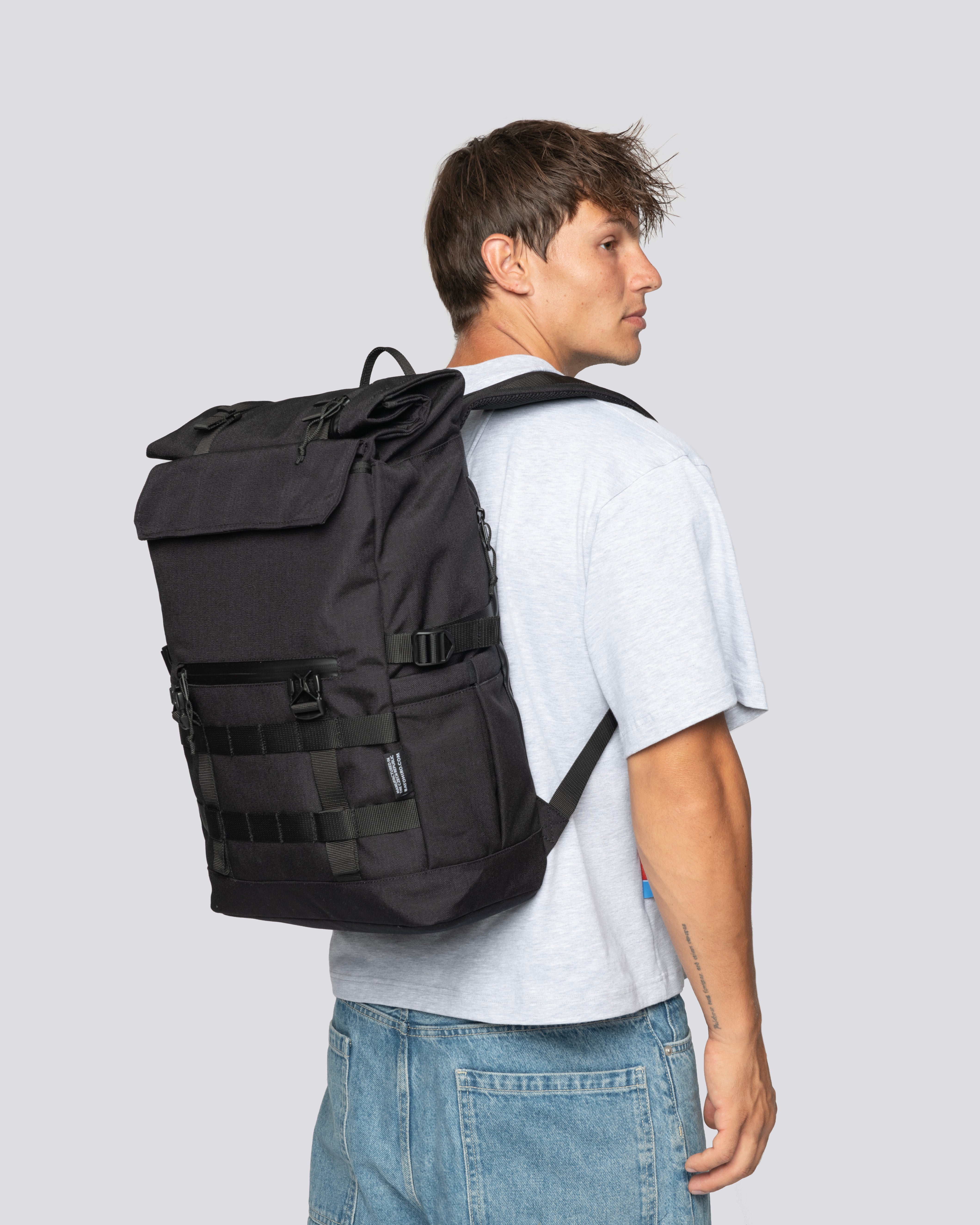 Minato Premium 40l - Dunkel Schwarz