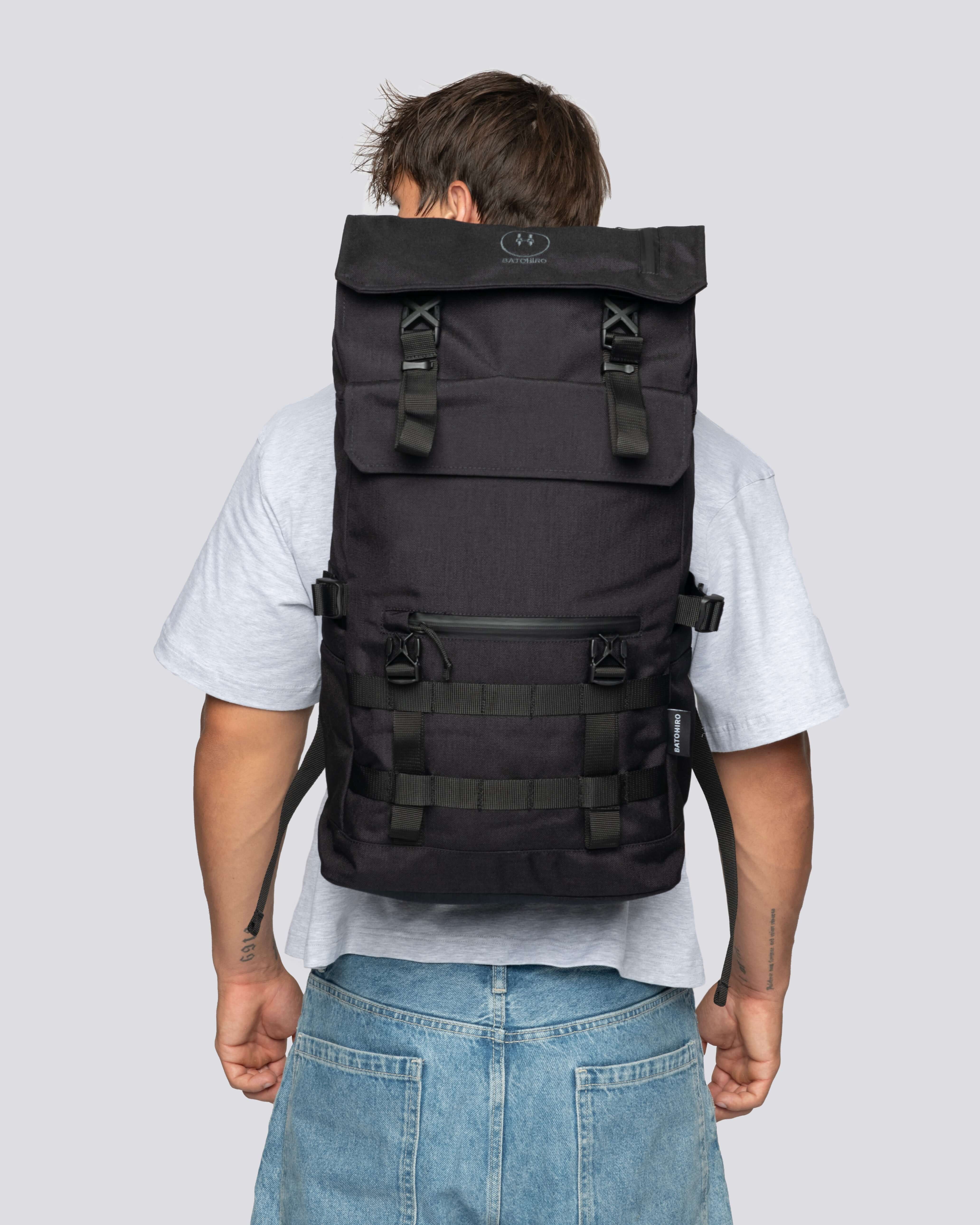 Minato Premium 40l - Dunkel Schwarz