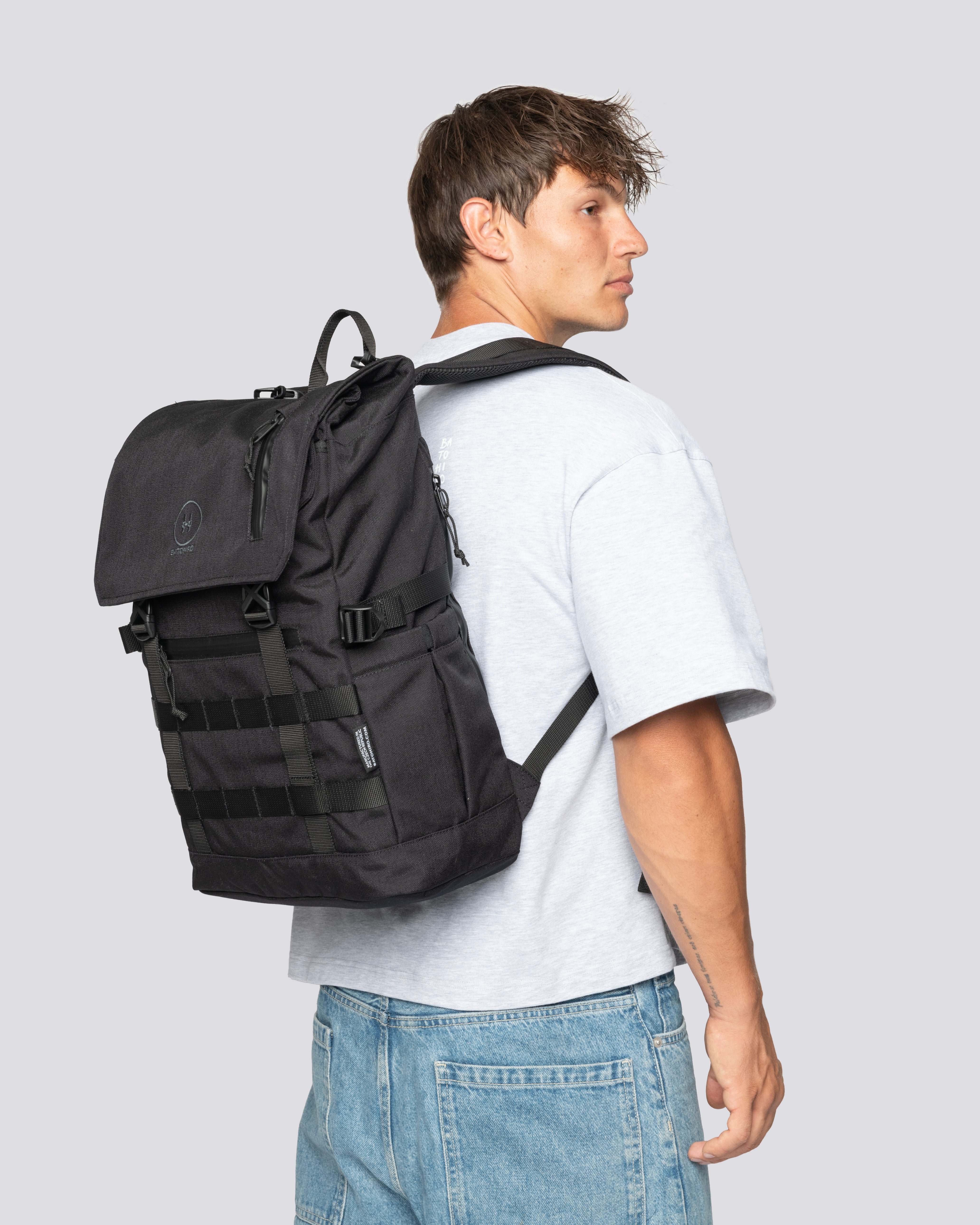 Minato Premium 40l - Dunkel Schwarz