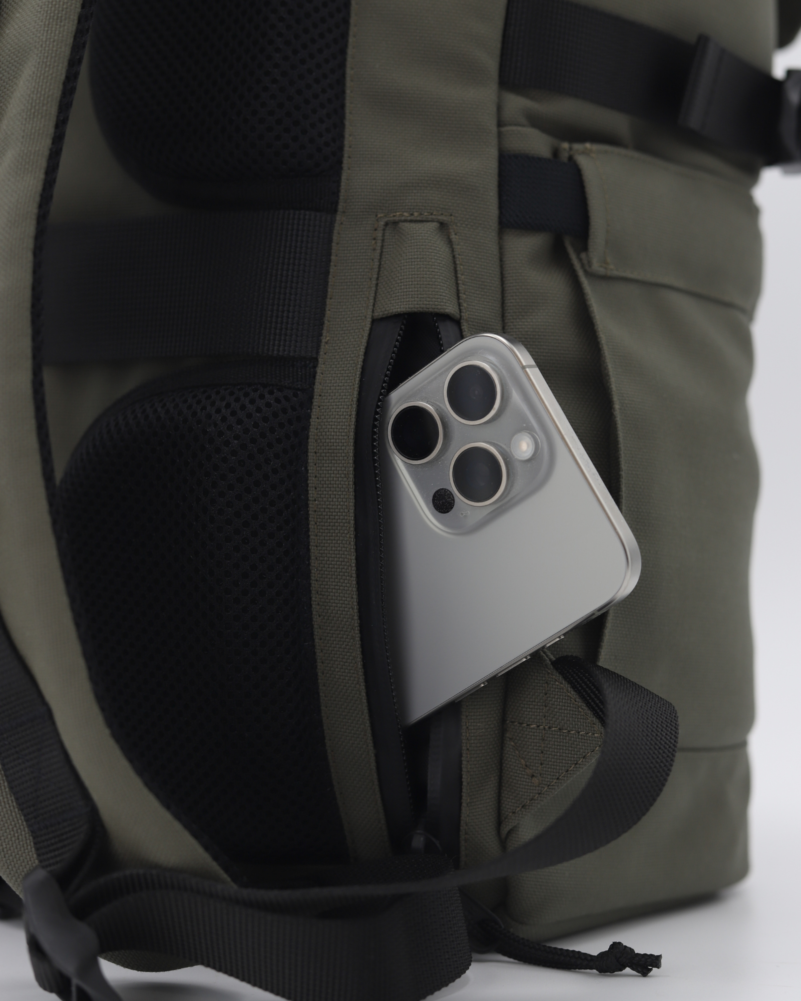 Minato Premium 40l - Dunkel Schwarz