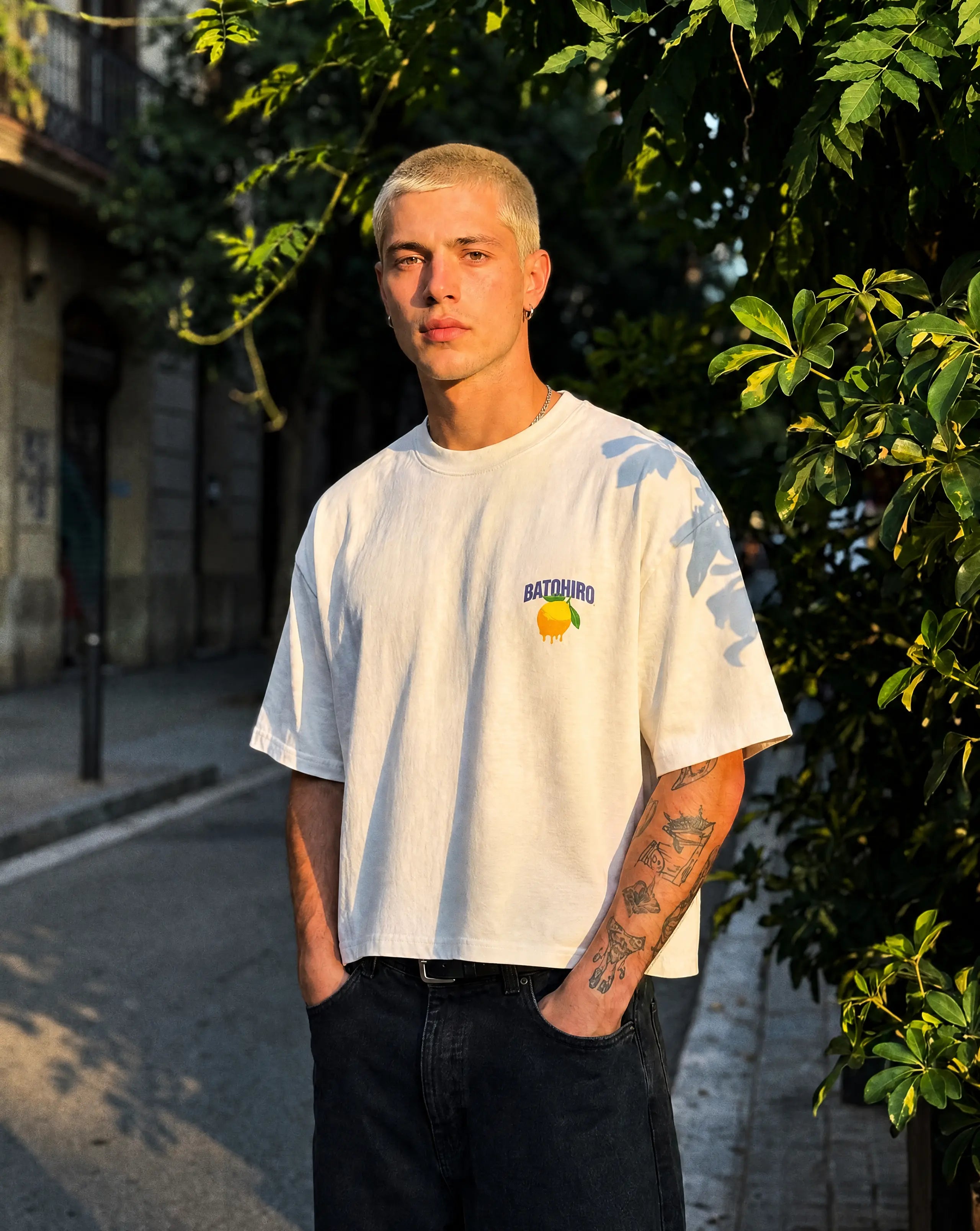 Ginko Cat Tee - Black Cropped Oversized