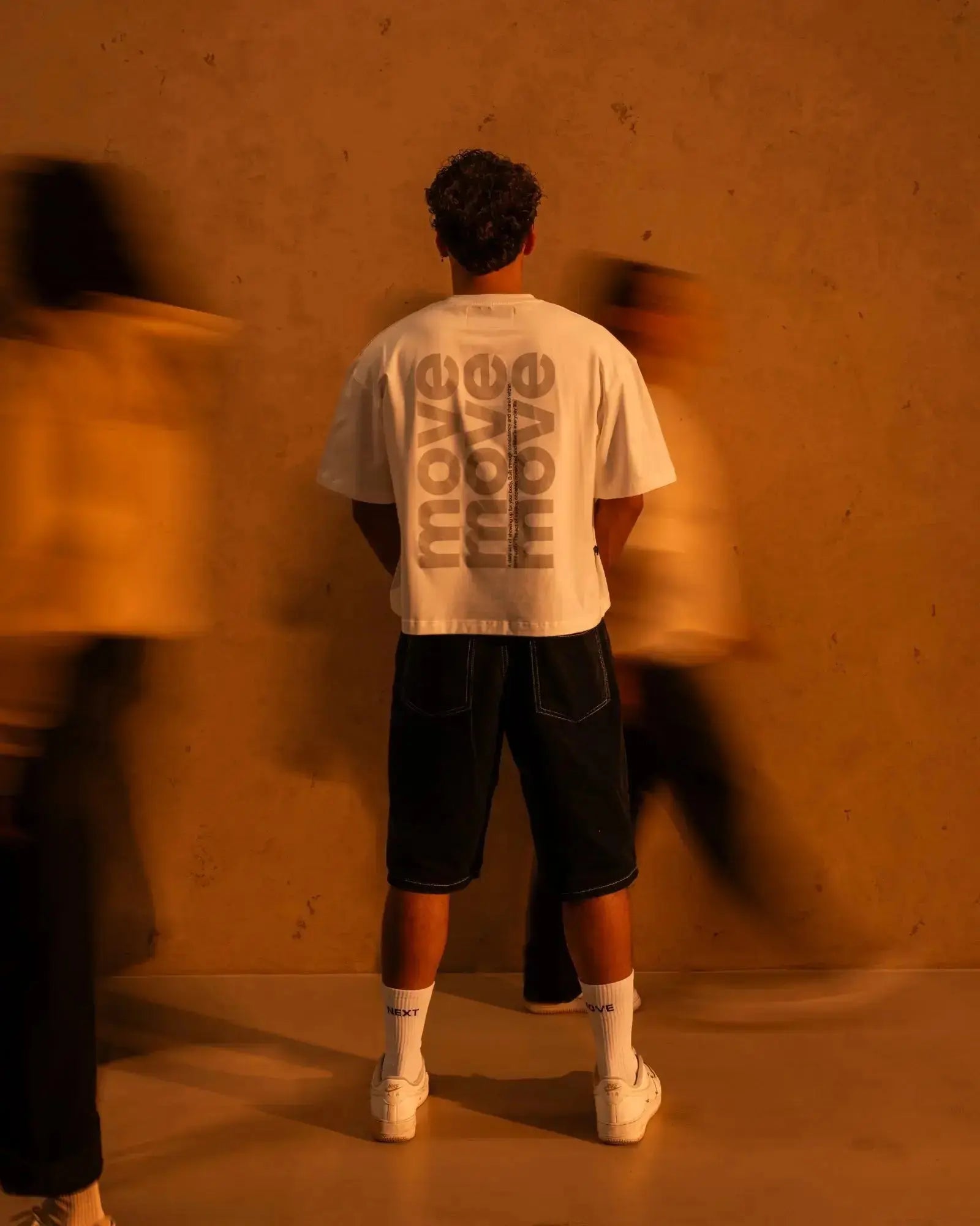 Oversized-T-Shirt – Next.Move x Batohiro Batohiro