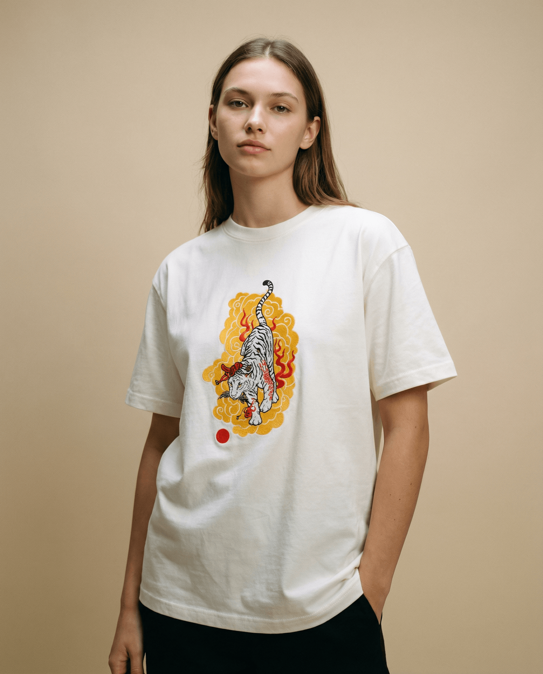 White Tiger - Oversized Tee featuring a striking tiger design on a soft off-white shirt.
